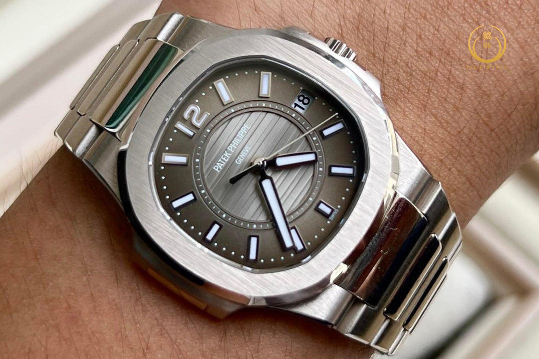 Patek Philippe Ladies' Nautilus 7011/1G White Gold