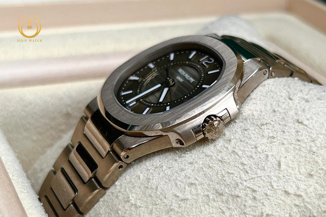 Patek Philippe Ladies' Nautilus 7011/1G White Gold
