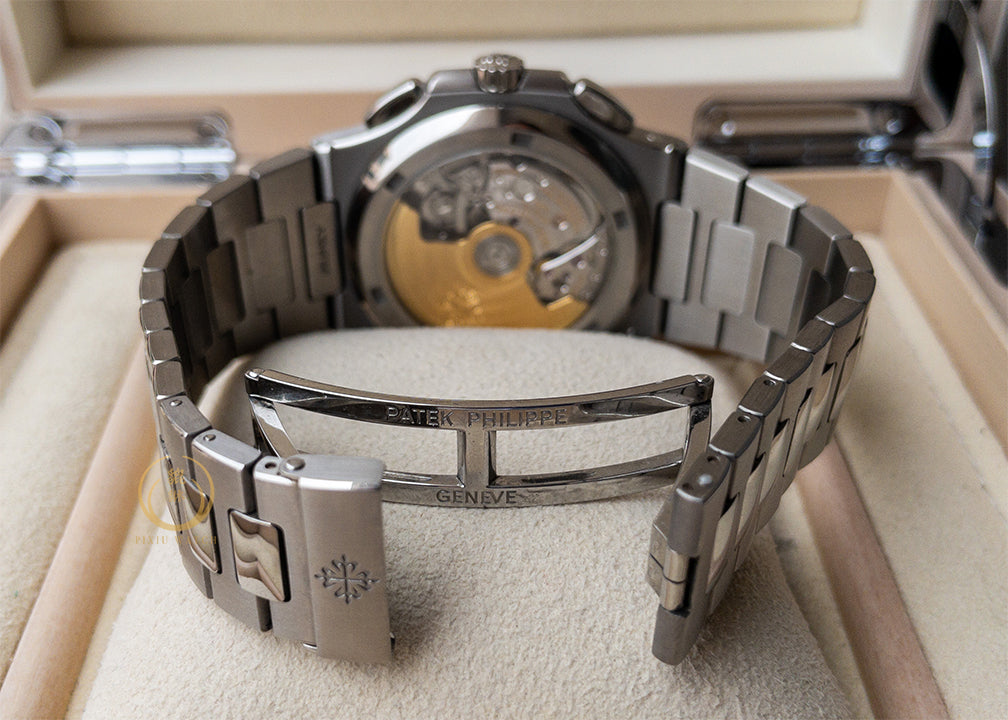 Patek Philippe Nautilus 5990/1A Travel Time