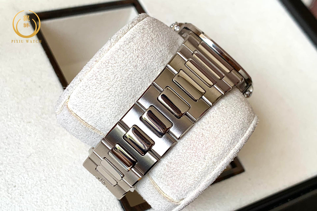 Patek Philippe Nautilus 7010/1G-001 White Gold Diamond