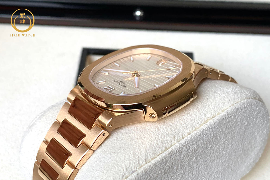 New' Patek Philippe Nautilus 7118/1R-001 Full Rose Gold