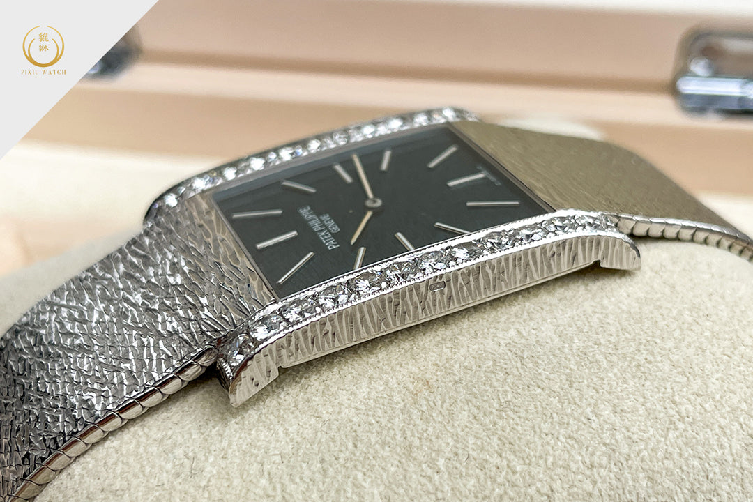 Patek Philippe Vintage Gondolo 3553 18CT White Gold Blue Dial