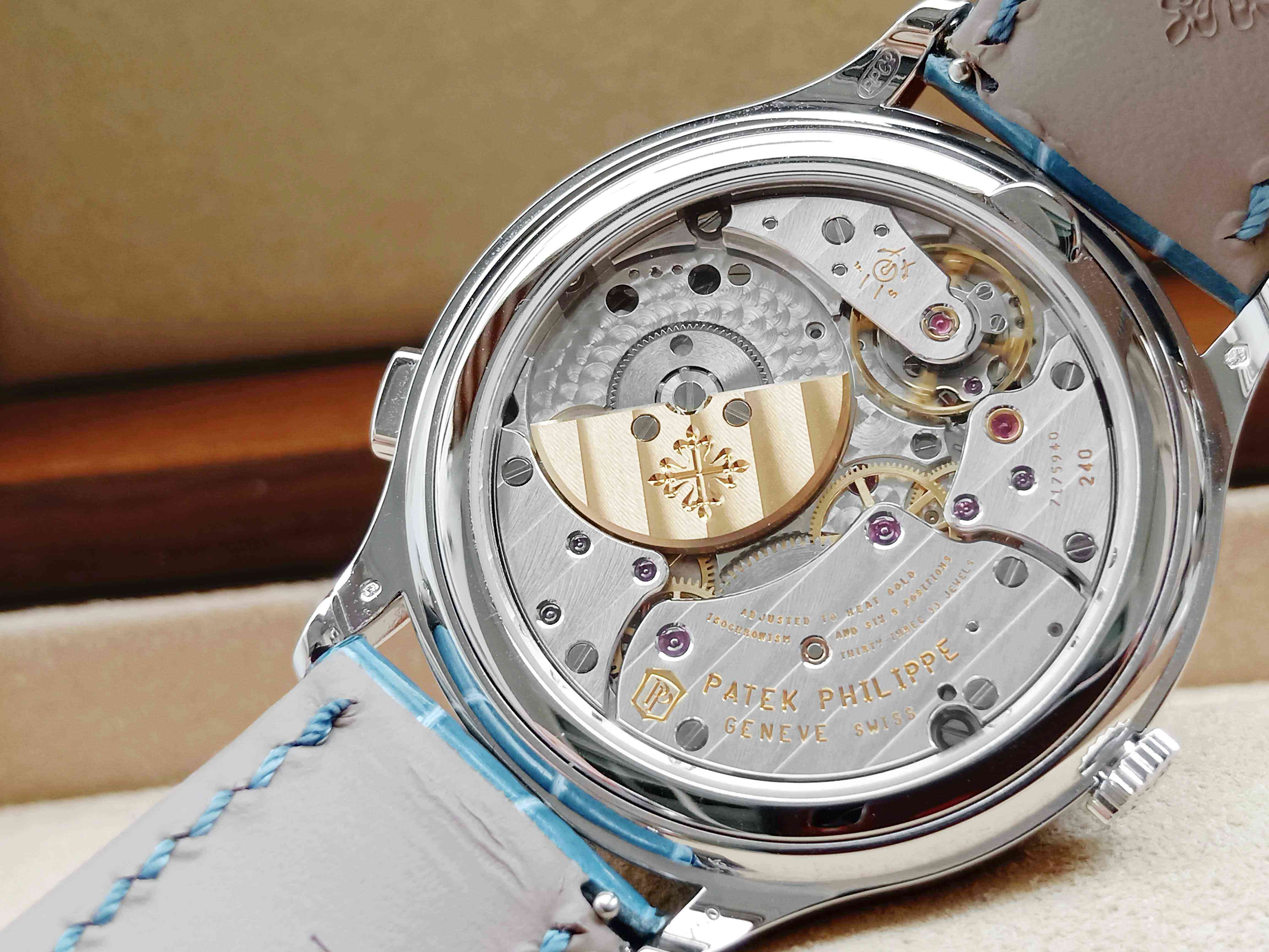 Patek Philippe World Time 7130G-014