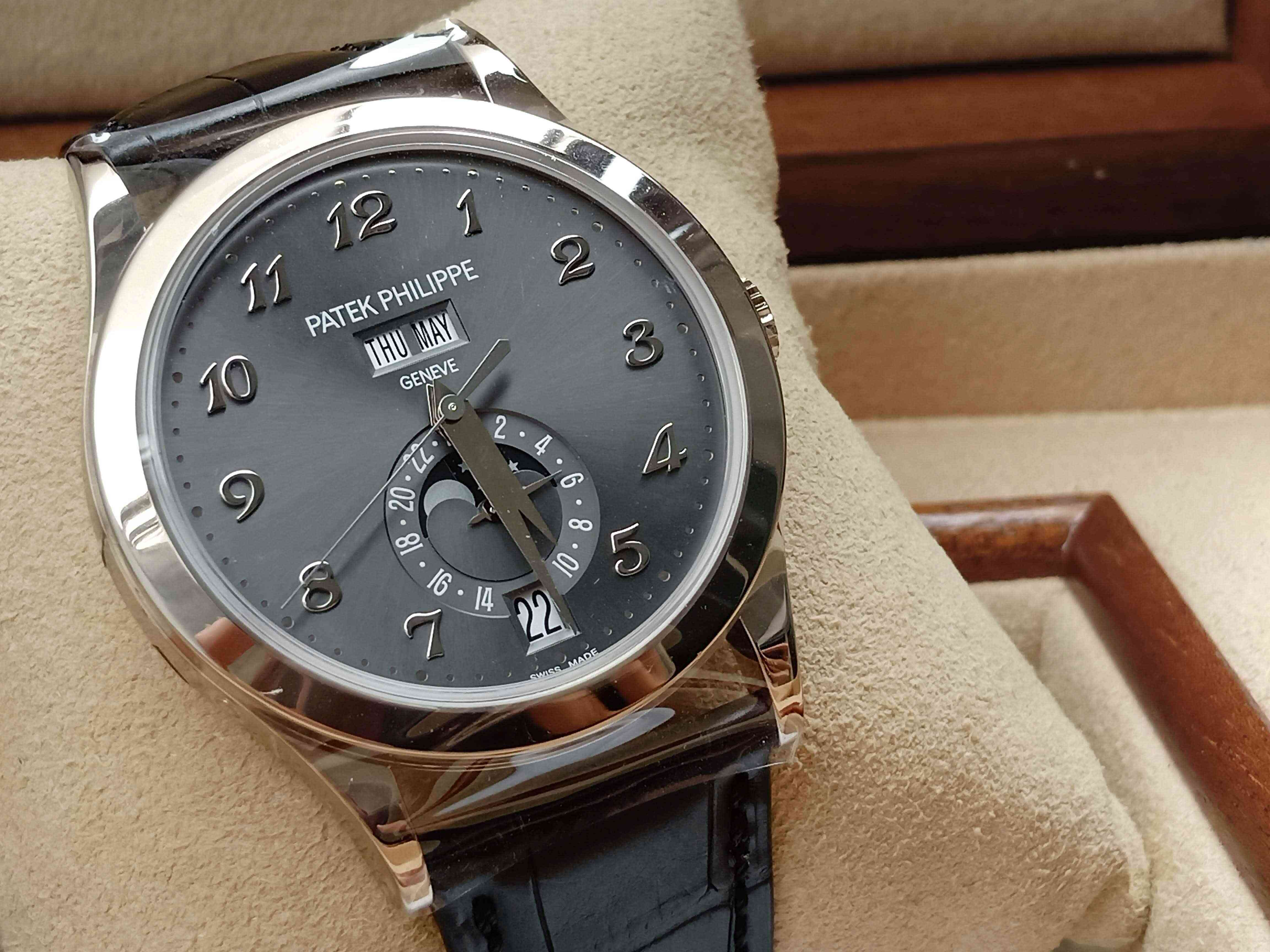 Patek Phillipe Complication 5396 Annual Calendar
