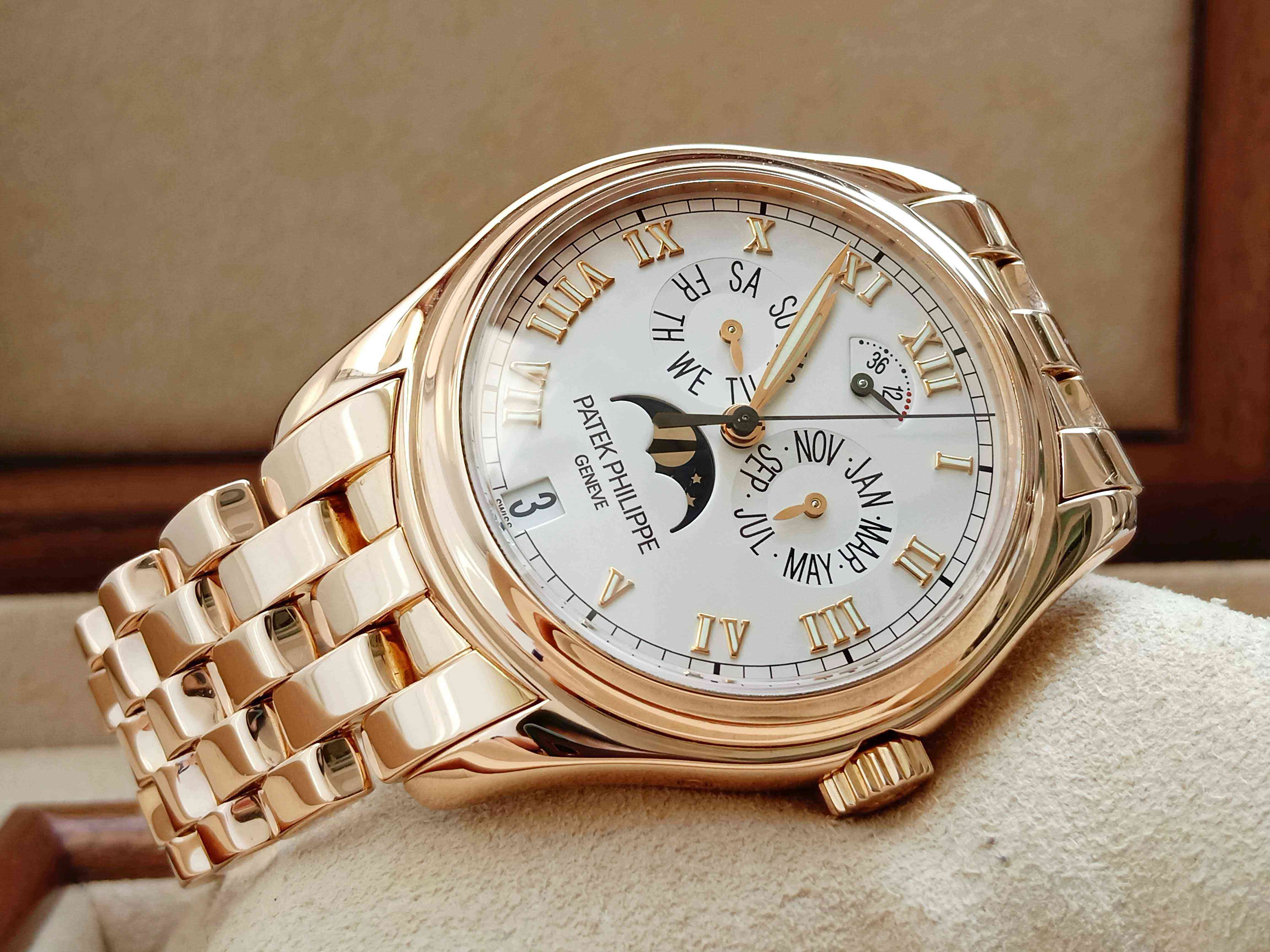 Patek Phillippe Complications 5036 Annual Calendar