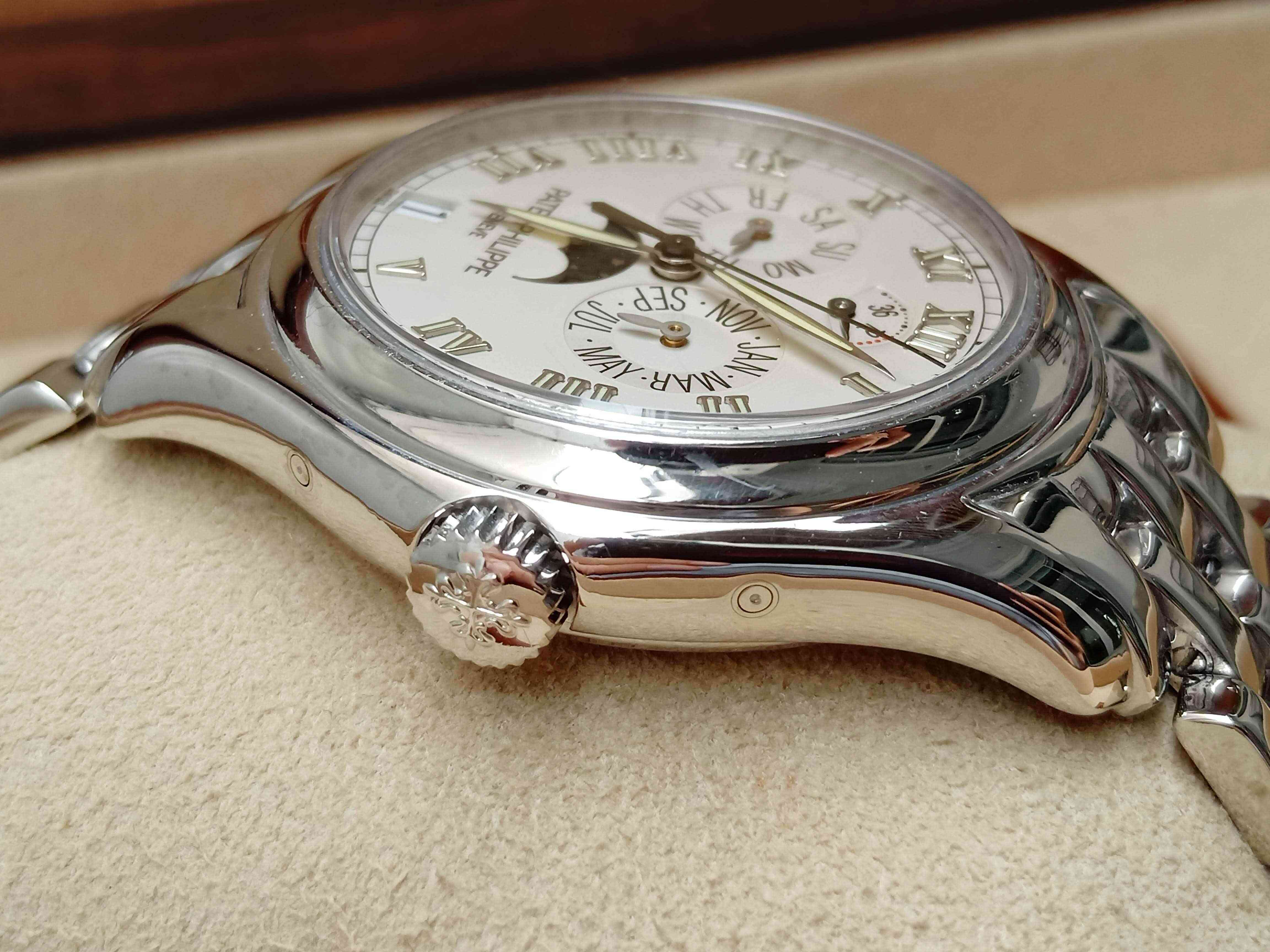 Patek Phillippe Complications 5036/1G Annual Calendar