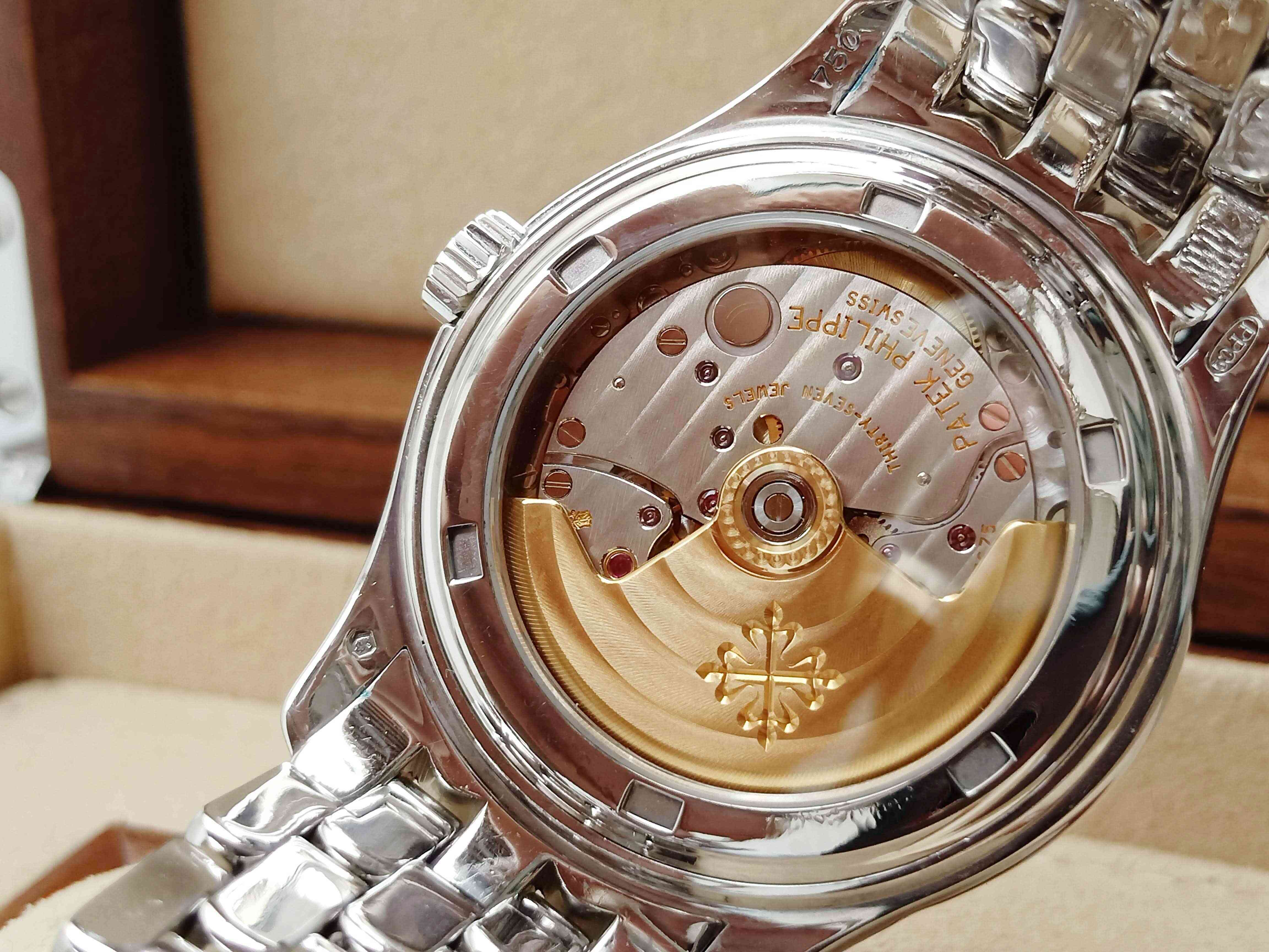 Patek Phillippe Complications 5036/1G Annual Calendar
