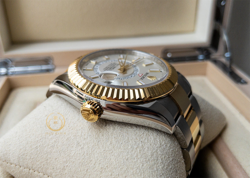 Rolex Sky-Dweller Steel / Yellow Gold