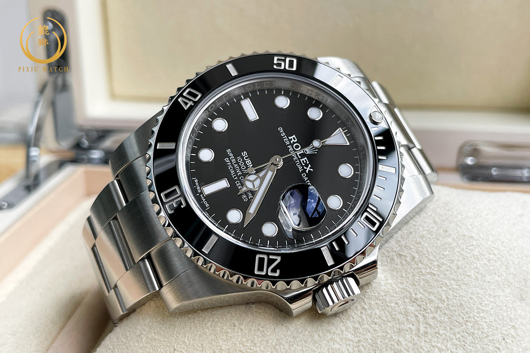 Rolex Submariner Date