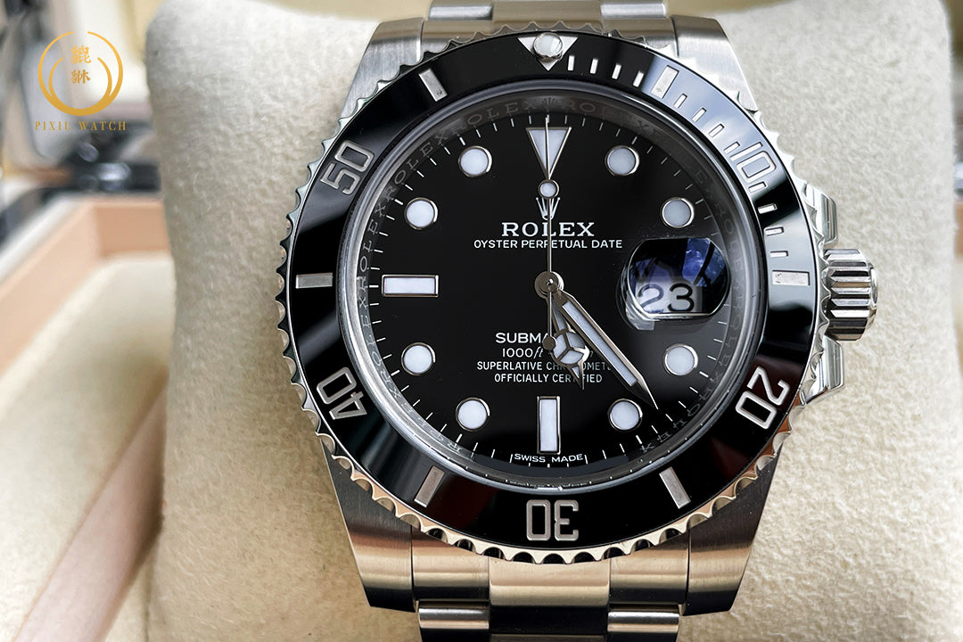 Rolex Submariner Date