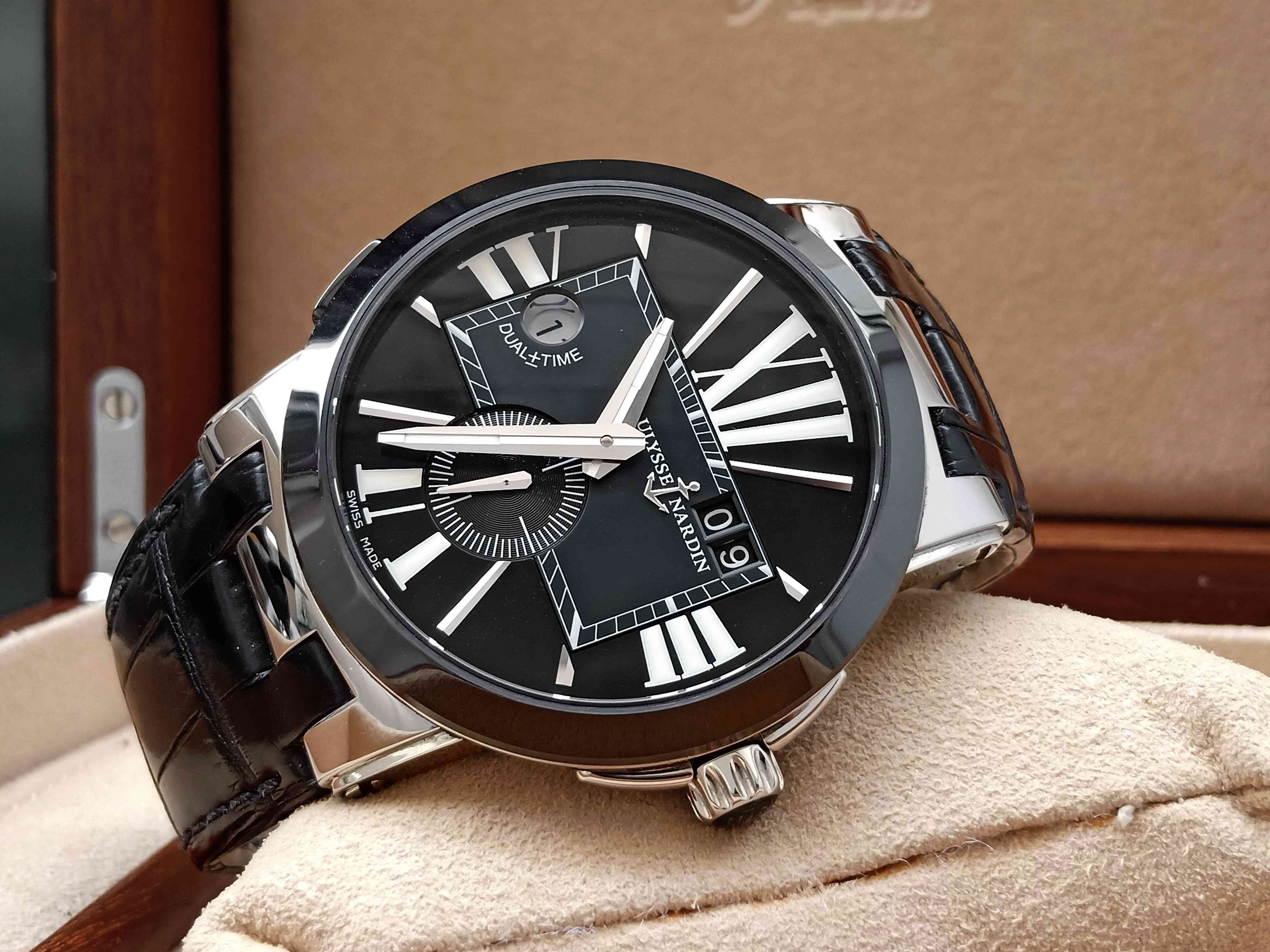 Ulysse Nardin Executive Dual Time