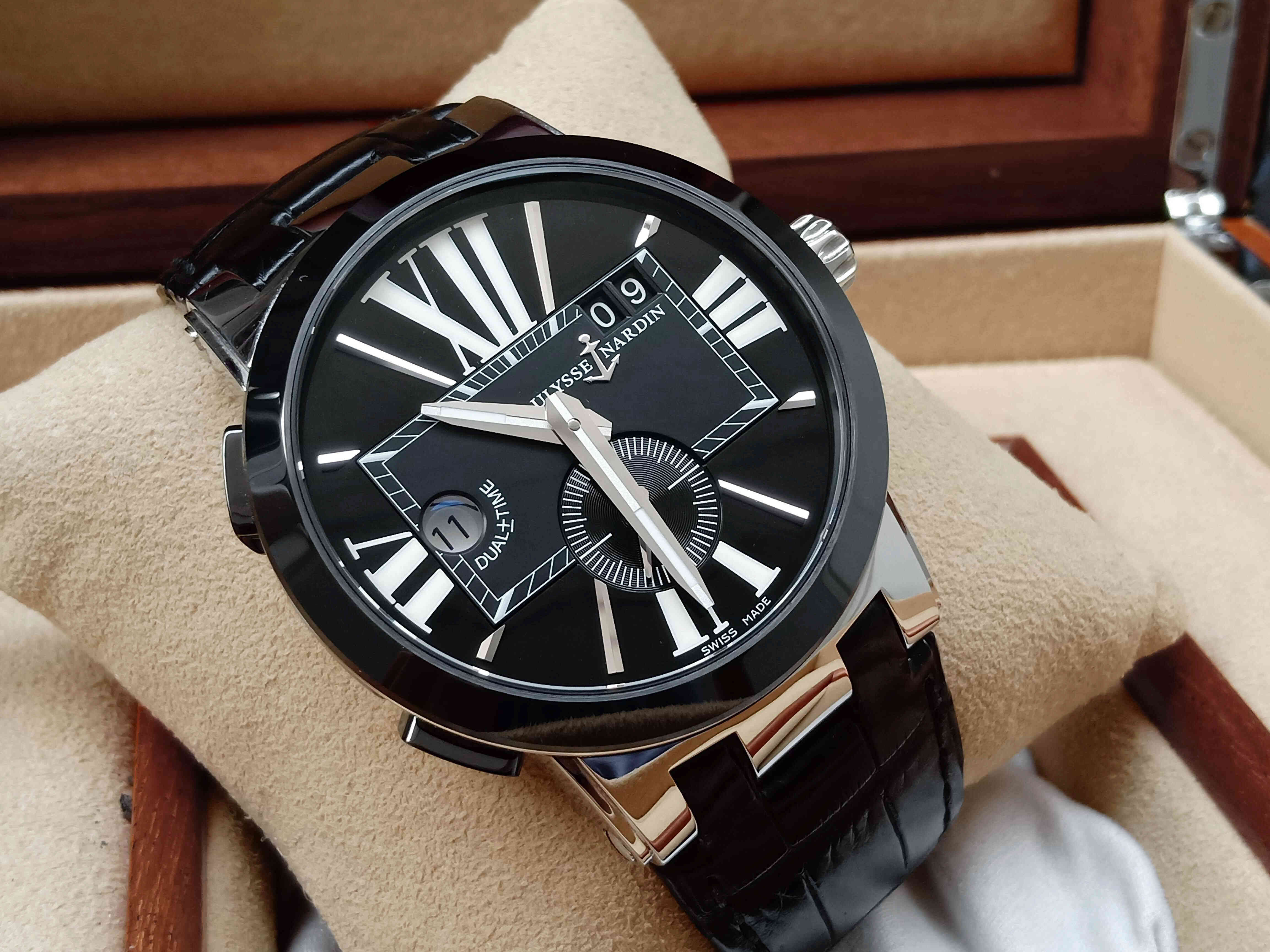 Ulysse Nardin Executive Dual Time
