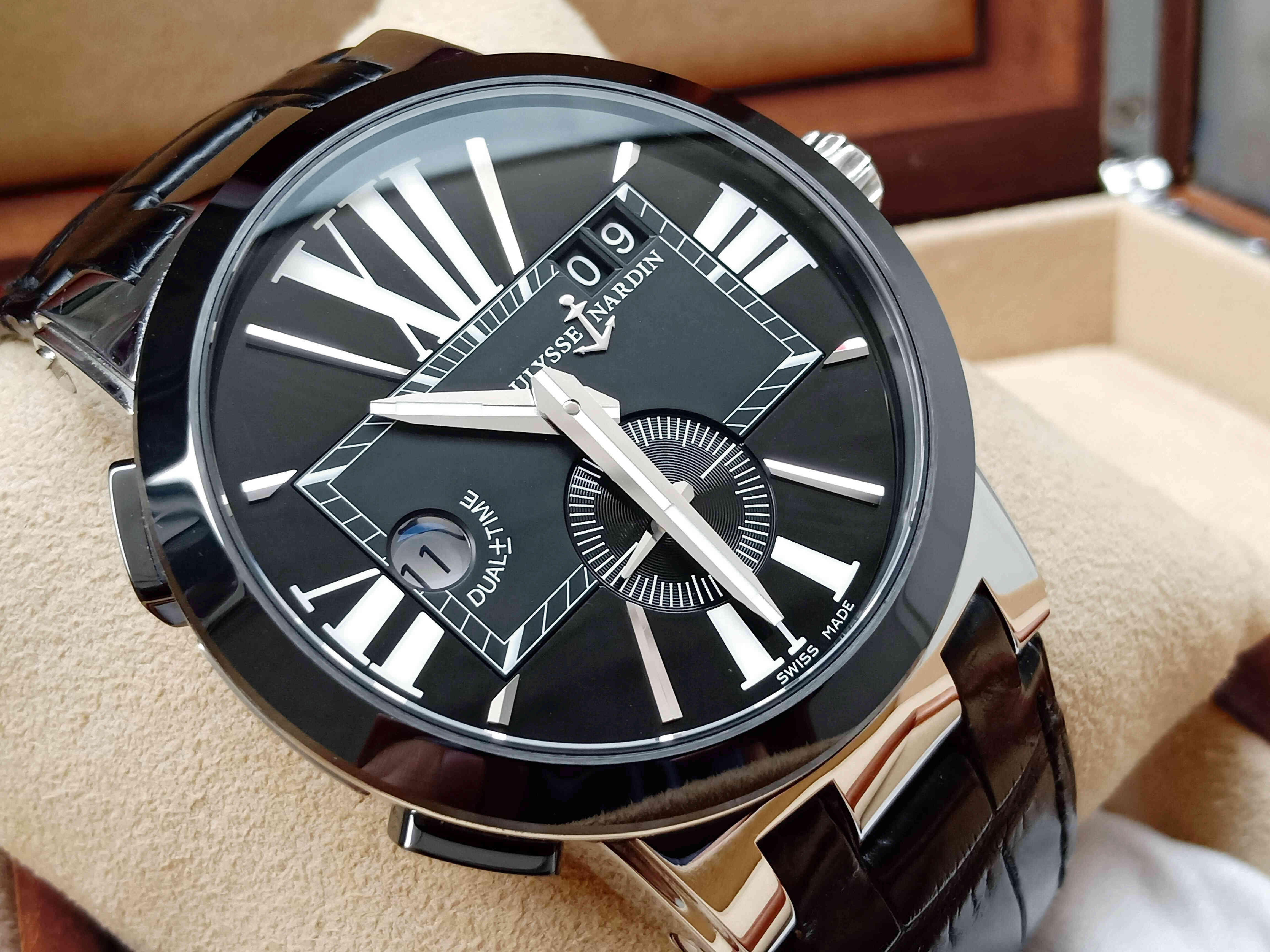 Ulysse Nardin Executive Dual Time