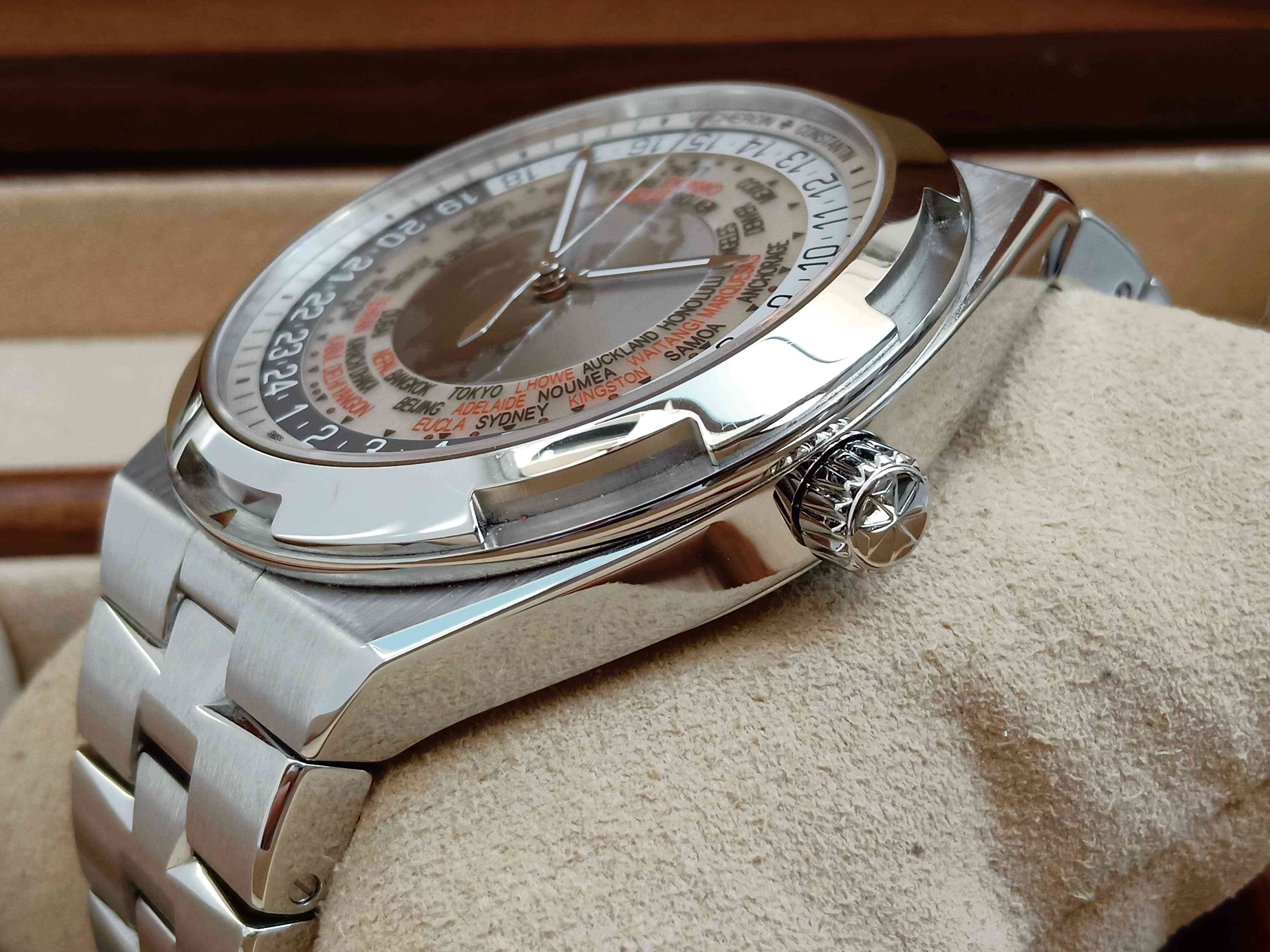 Vacheron Constantin Overseas World Time