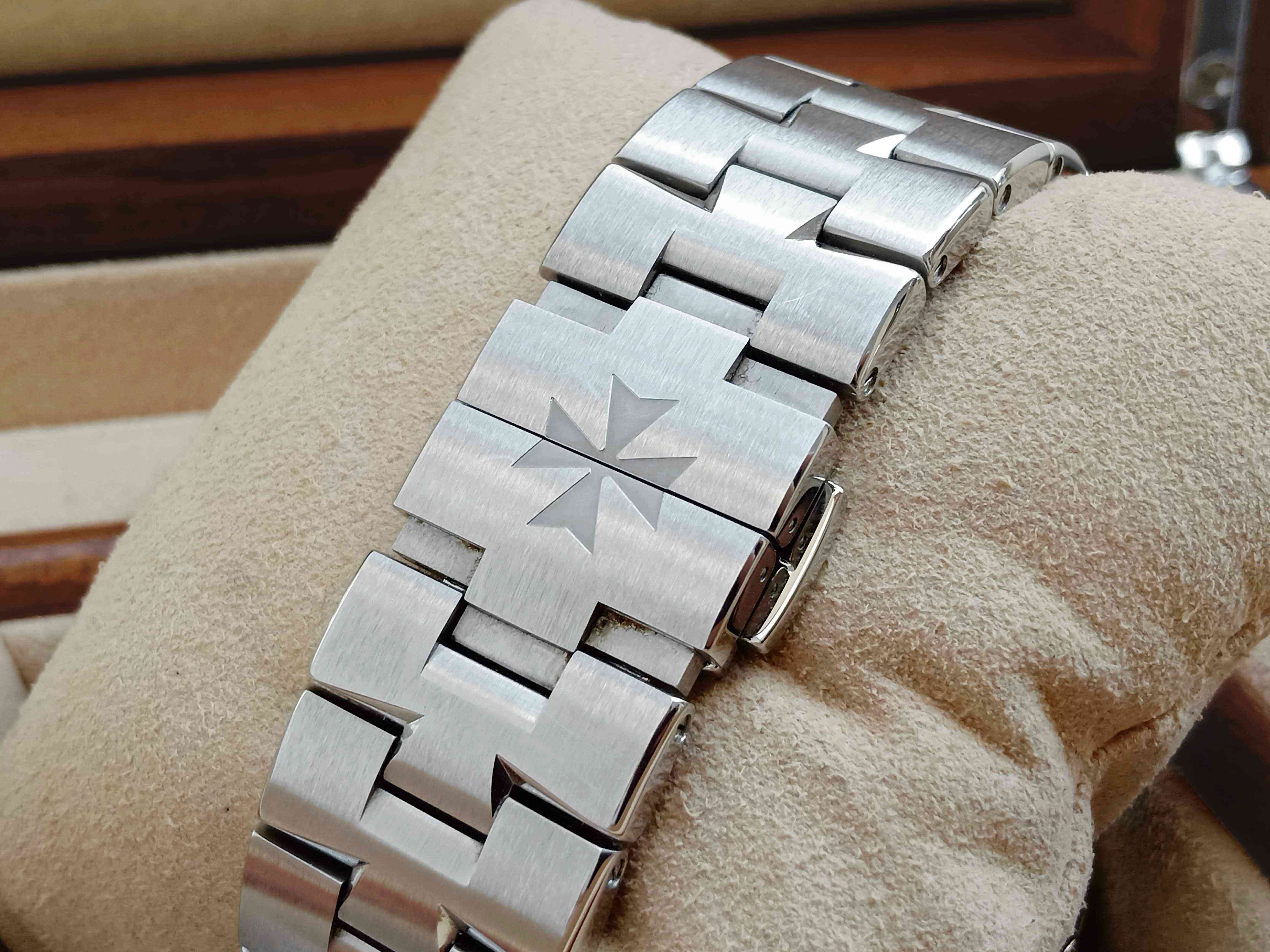 Vacheron Constantin Overseas World Time